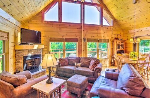Vein Mountain House | Blue Ridge Mountain Gem with Deck and Community Perks