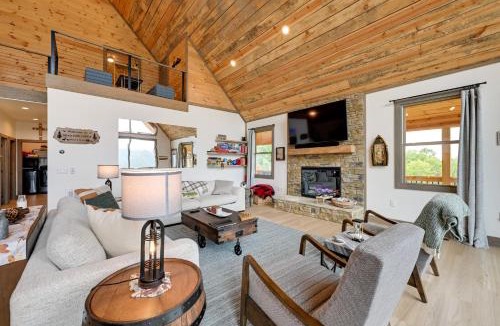 Andrews House | Blue Ridge Mountain-View Cabin w/Hot Tub & Deck!