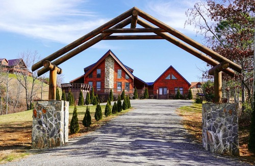 Dobson Cabin | Blue Ridge Mountain View Huge Log Cabin sleeps 18. Outdoor living & Game Room