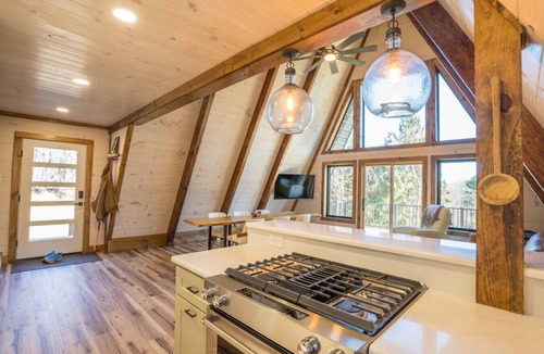 Burks Fork House | Blue Ridge Parkway Chalet