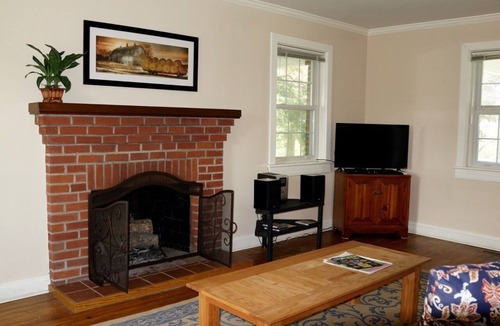 Arrington House | Blue Ridge, Tye River, C-Ville, Crabtree, Wintergreen, Sweet Briar, Farm