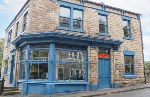 New Mills House | Blue Ron's