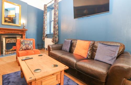 New Mills House | Blue Ron's