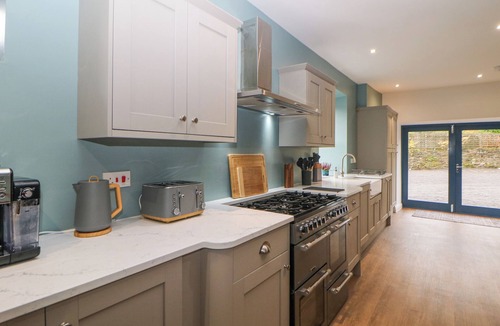 New Mills Cottage | Blue Ron's