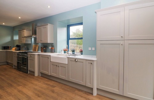 New Mills Cottage | Blue Ron's
