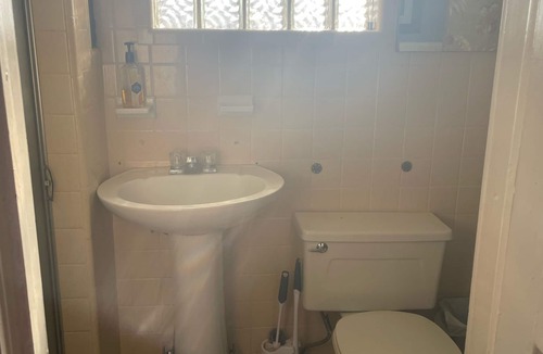 Alva House | Blue Room Cottage