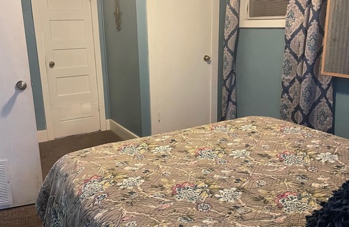 Alva House | Blue Room Cottage