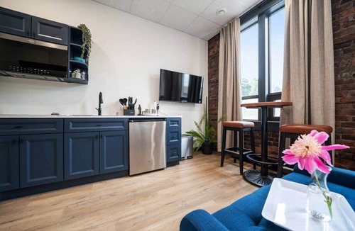 New Glasgow Apartment | Blue Room @ The MillRows Suites