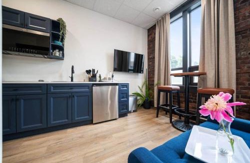 New Glasgow Apartment | Blue Room @ The MillRows Suites