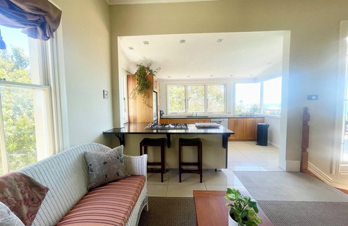 Bluff Hill House | Blue Seas Villa - Space for all