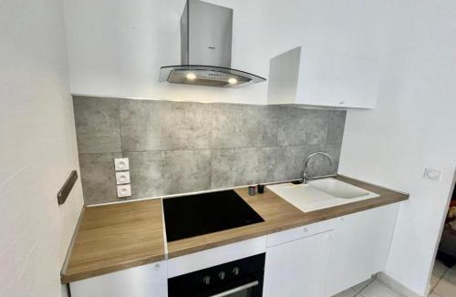 Sainte-Anne - Faubourg Noyon Apartment | Blue Serenity