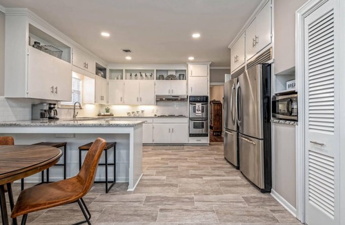 Waco House | Blue silo properties
