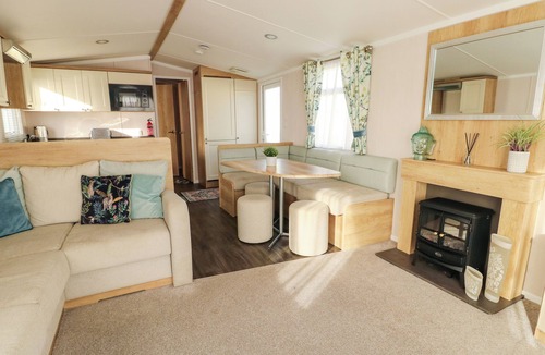 Llandwrog Cottage | Blue Skies