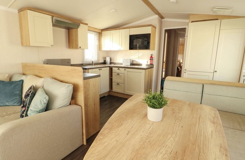 Llandwrog Cottage | Blue Skies