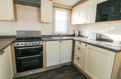 Llandwrog Cottage | Blue Skies