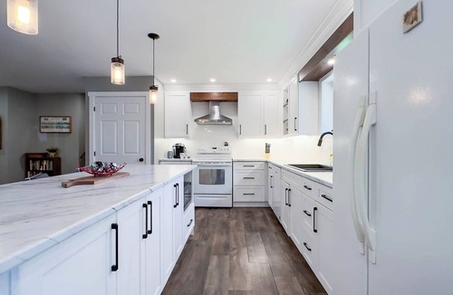 Bayfield Cottage | Blue Skies House - Cool Games Room