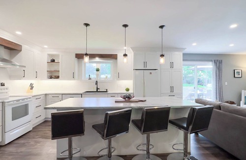 Bayfield Cottage | Blue Skies House - Cool Games Room