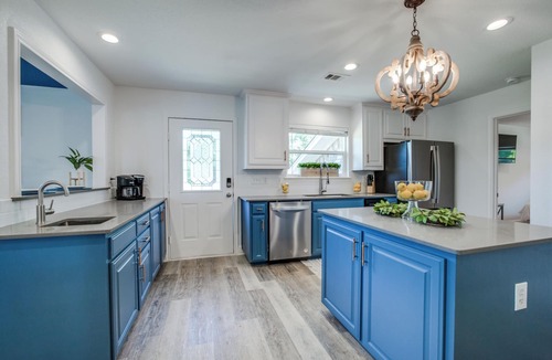 Tool House | Blue Skies Lakefront, Beautifully Remodeled Home
