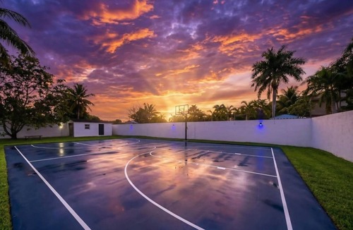 Tamiami House | Blue Skies