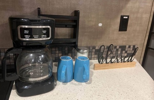 Madison House | Blue Spring Hideaway