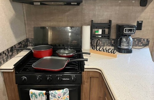 Madison House | Blue Spring Hideaway