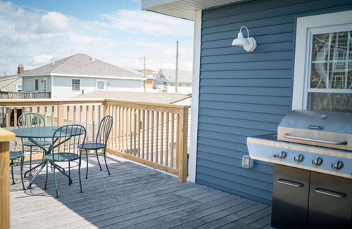 Salisbury House | Blue Star