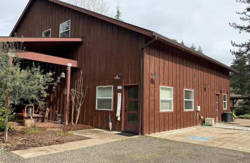 Sheridan House | Blue Studio at Navarra Gardens