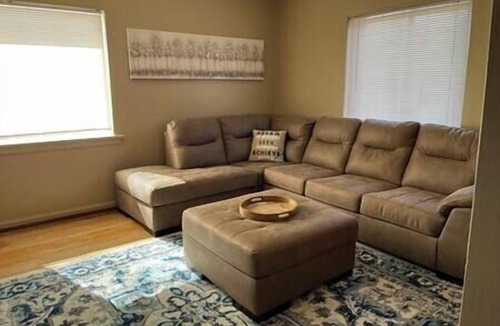 Hermann Apartment | Blue Suite at Brickhouse Inn