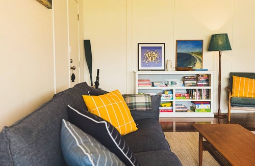 Red Rock House | Blue Swimmer Shack - Waterfront Views at Red Rock