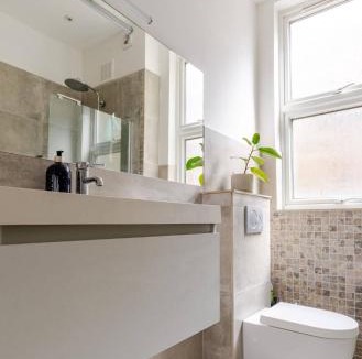 Forest Gate House | Blue Valley House