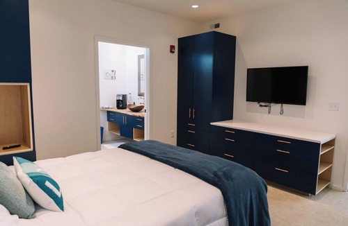 Randolph Hotel | Blue Vista Stone Lodge