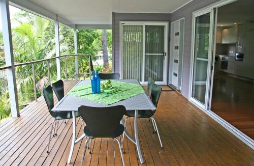 Blueys Beach House | Blue Vogue Apt at Blueys Beach