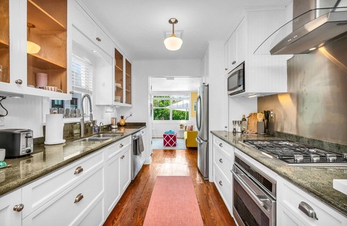 Flamingo Parks House | Blue Water Bungalow - Chic Palm Beach Vibes