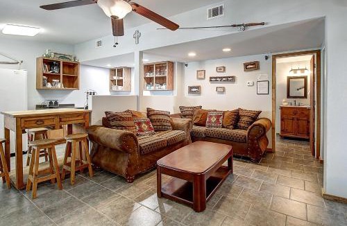 Leeward Sands House | Blue Water Fisherman SPC614