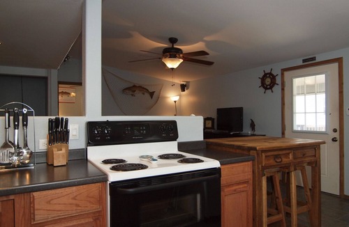 Leeward Sands House | Blue Water Fisherman 614SP