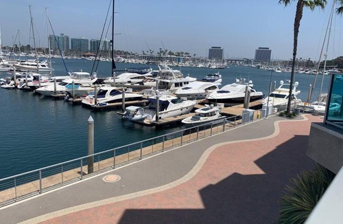 Marina Peninsula Apartment | Blue Water Views Luxury Retreat In Marina del Rey