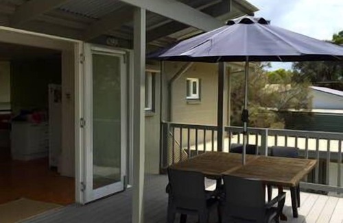 Silver Sands House | ~ BLUE WATERS ~ Sleeps 8 persons.