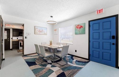 Redington Beach House | Blue Wave Beach House-Retreat