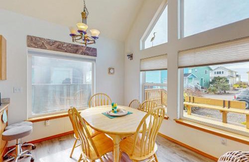 Pacific Beach House | Blue Wave Cottage