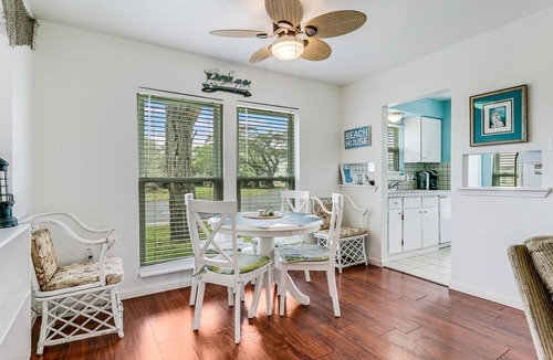 Sailhouse House | Blue Wave Landing RRYC59! 720 ft lighted fishing pier, pool and boat launch