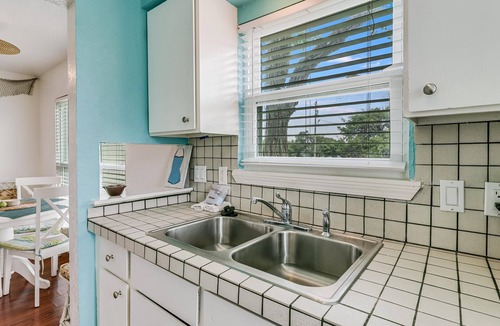 Sailhouse House | Blue Wave Landing RRYC59! 720 ft lighted fishing pier, pool and boat launch