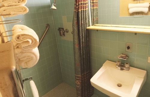 Winfield Hotel | Blue Way Inn And Suites Winfield