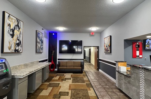 Eagan Hotel | Blue Way Inn Eagan Extended Stay - 1 King Bed Non Smoking