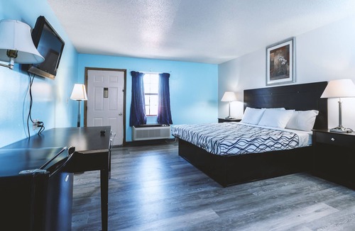 Wellington Hotel | Blue Way Inn & Suites Wellington