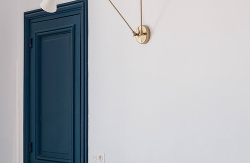 Parchamp–Albert Kahn Apartment | Blue & White Brilliance, by Veeve