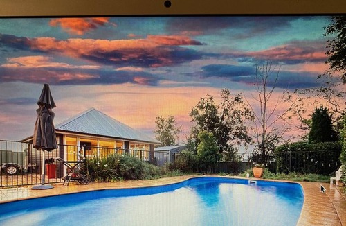 Scone Apartment | Blue Wren Cottage Scone - fully self contained poolside private studio