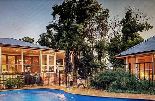 Scone Apartment | Blue Wren Cottage Scone - fully self contained poolside private studio
