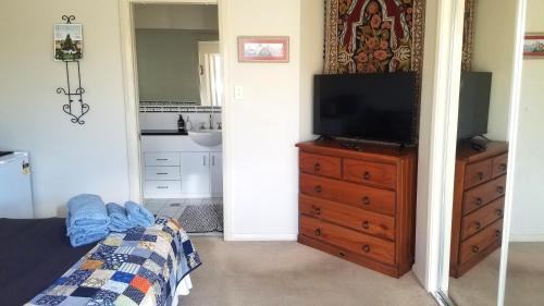 Bletchington House | Blue Wren Retreat