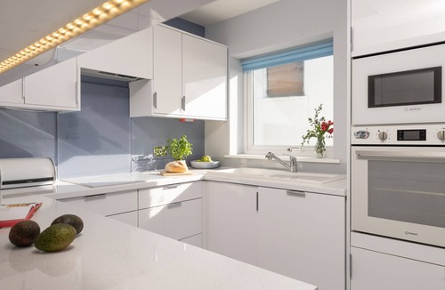 Praa Sands House | Blue Yonder - Sea Views & Hot tub