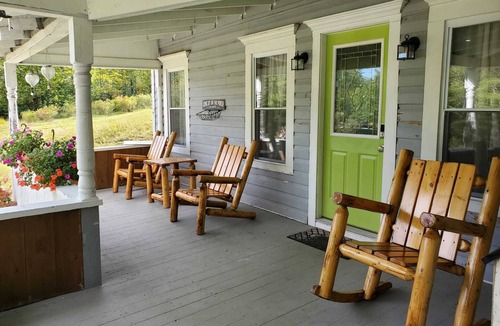 Hadley Cottage | Bluebear Cottage